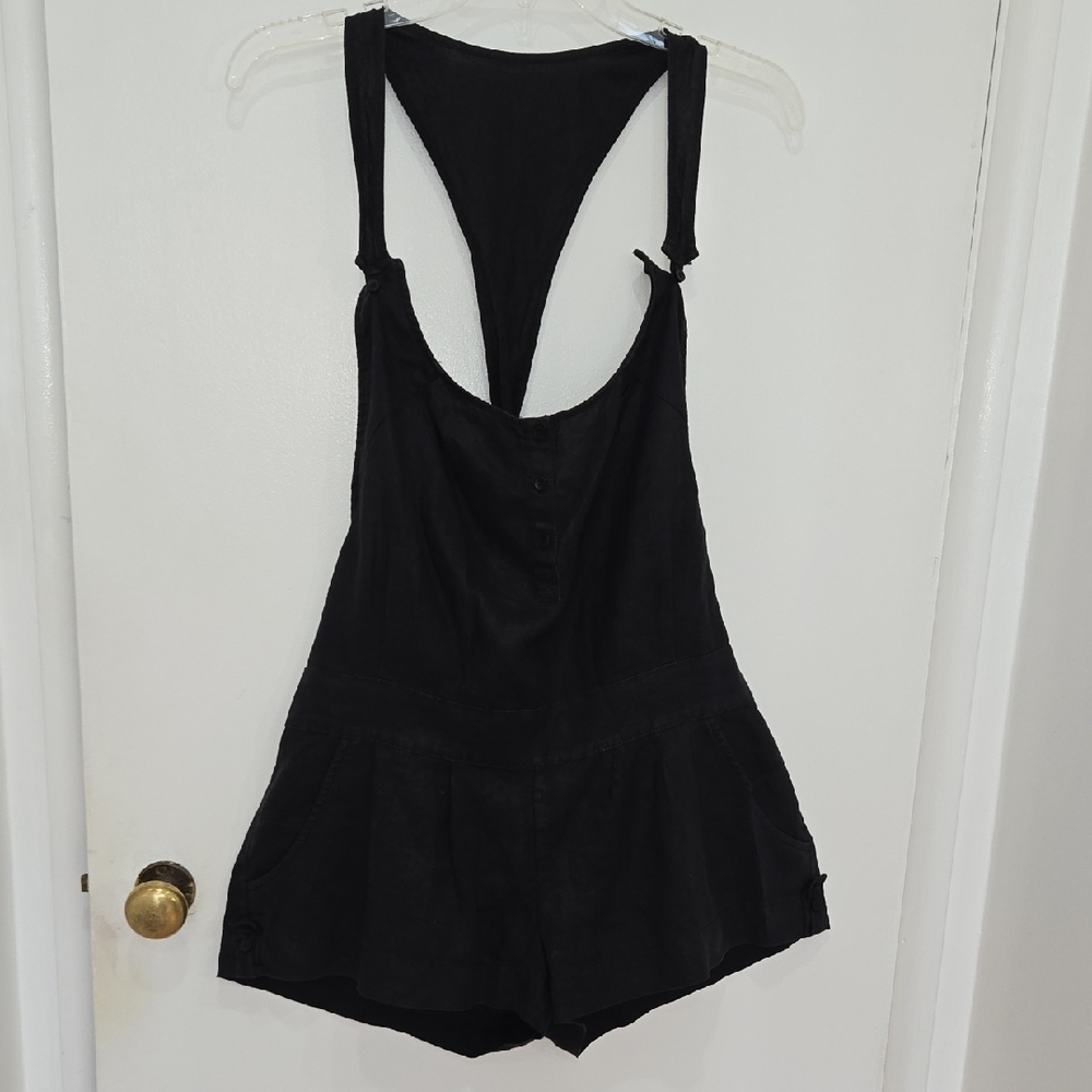 LONDONJEAN Black 100% Linen Shorts Spring/Summer Romper. Size XS